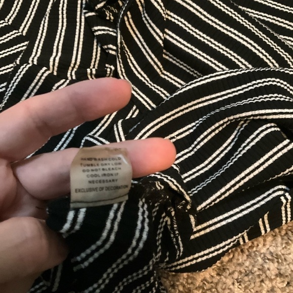 Sugar + Lips Cold Shoulder Striped Midi Dress Size M Drop Shoulder - Picture 9 of 11